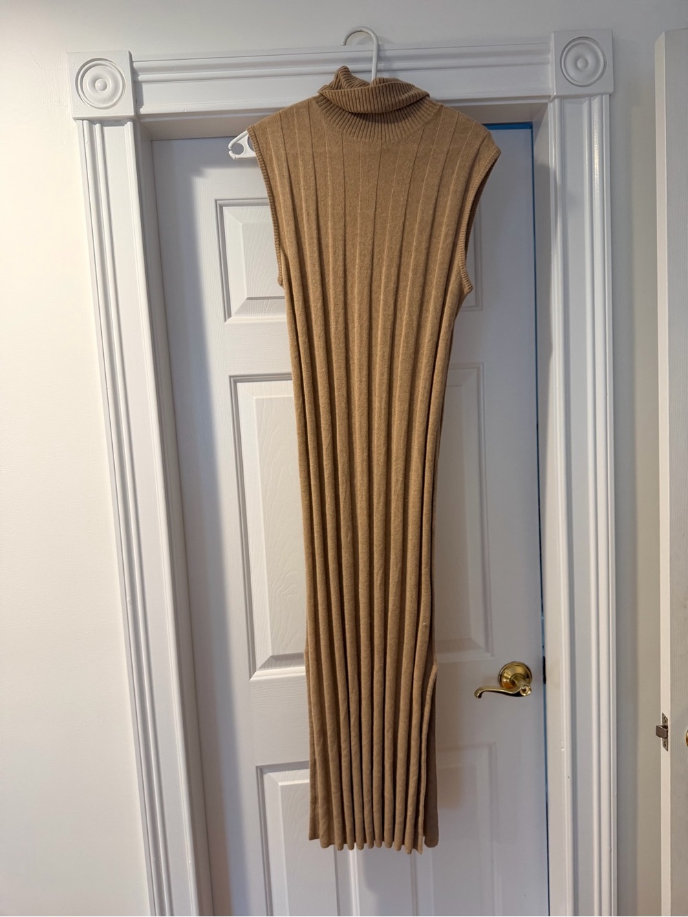 Autumn Cashmere Sleeveless Ribbed Turtleneck Dress — Camel